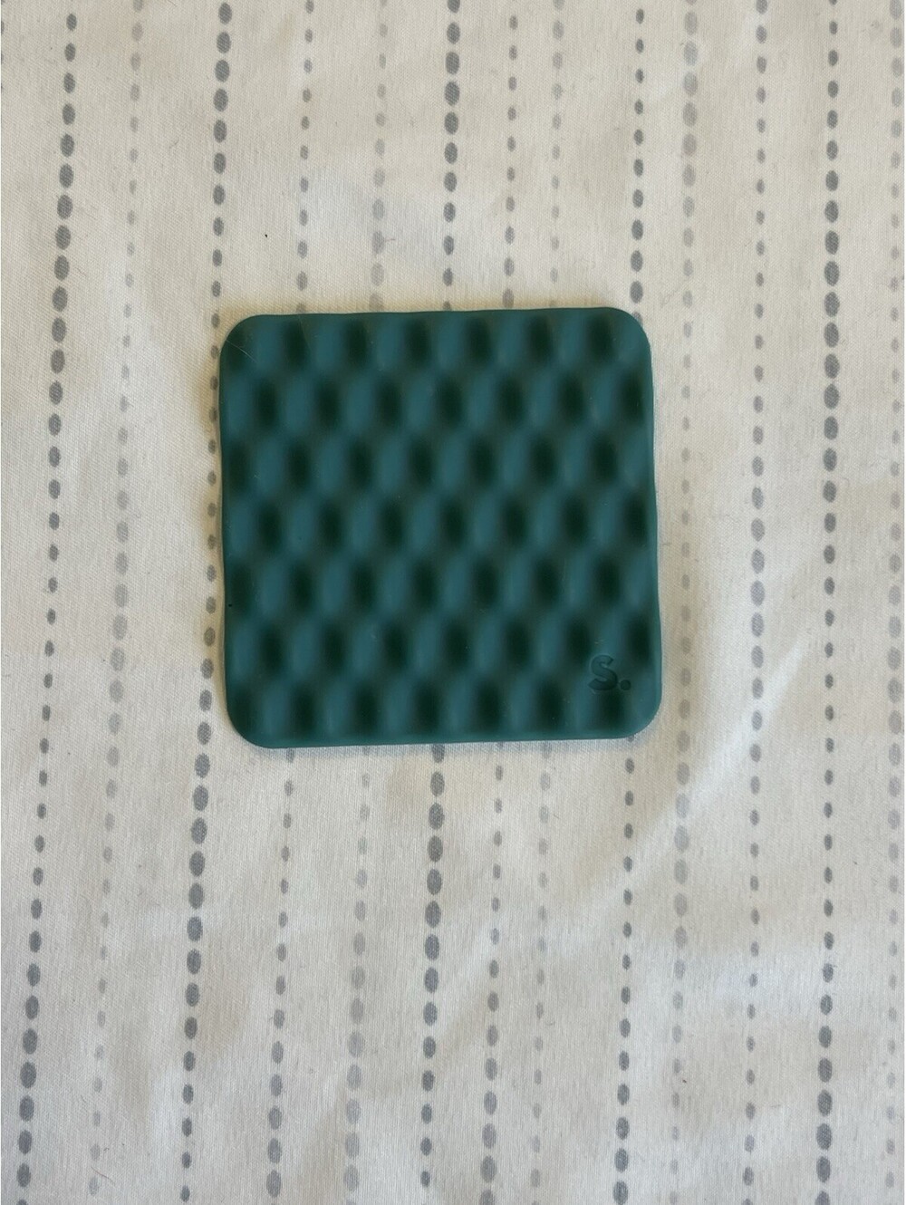 Speks Slabs Silicone Sensory Sticker Fidget Toy Green Square Mesh No Adhesive